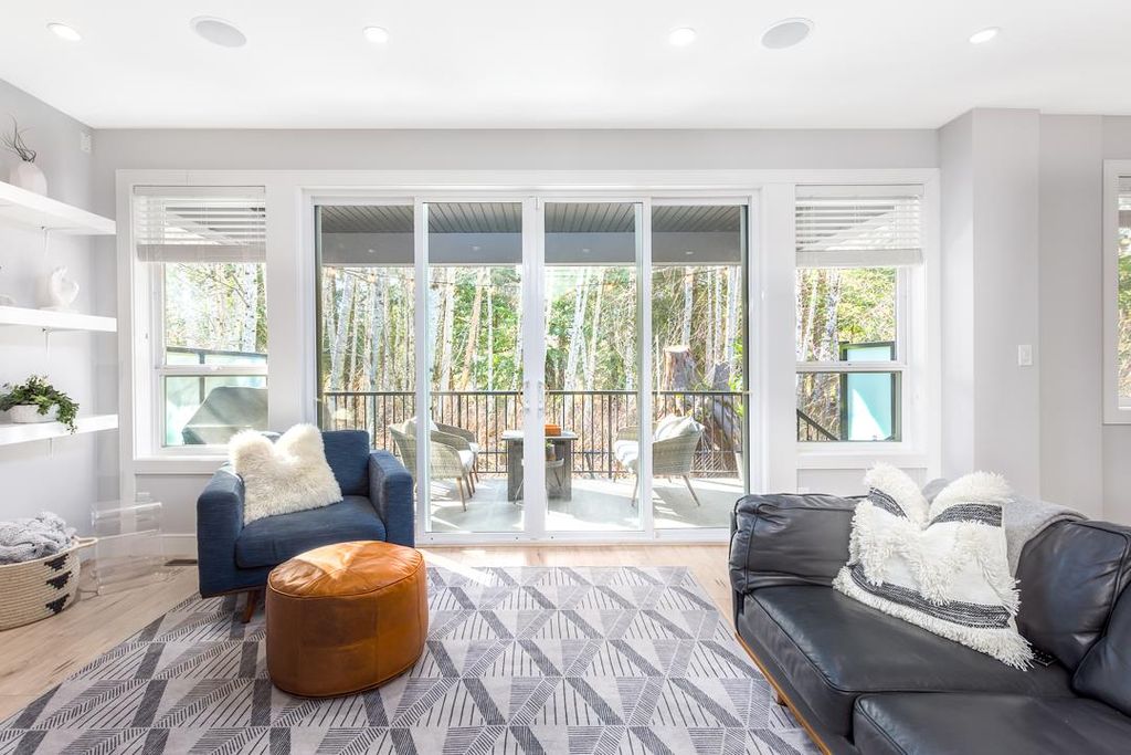 listing image 1106856763829893167