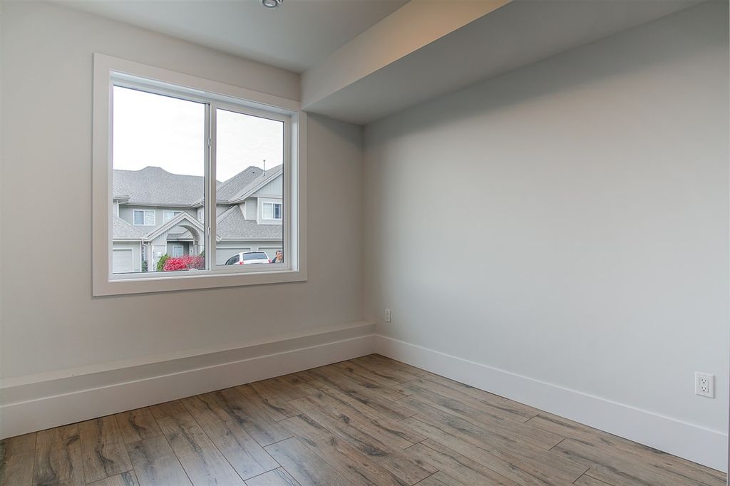 listing image 1107005772520972274