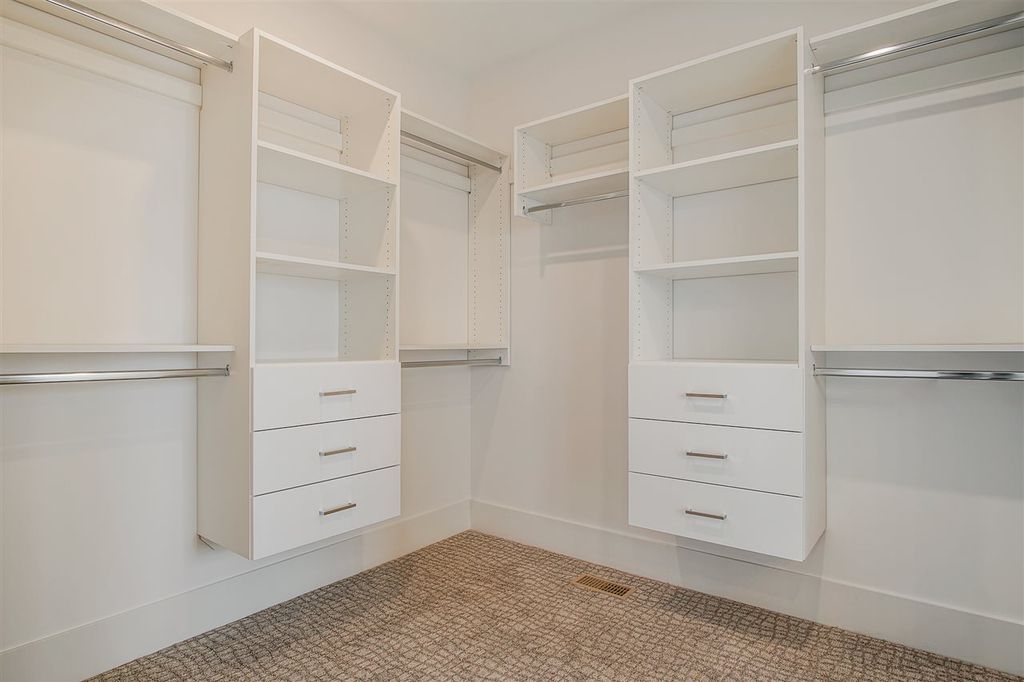 listing image 1108481148353590046