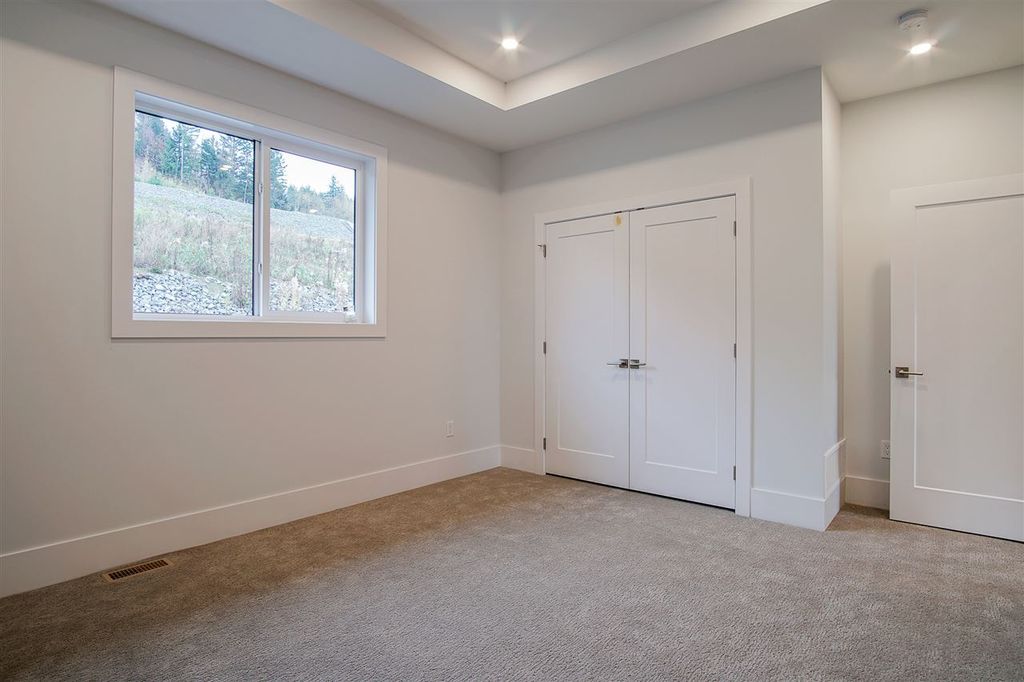 listing image 1103778634018380887