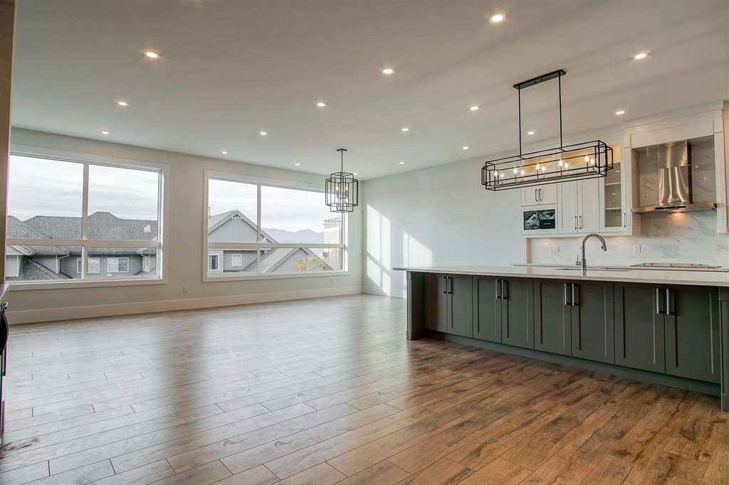 listing image 1107473964387593750