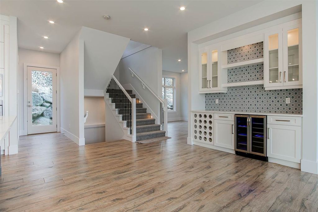 listing image 1108265828684690400