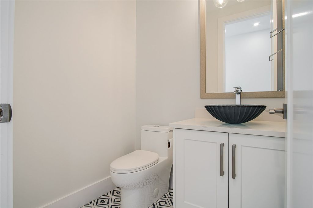 listing image 1101803870898242166