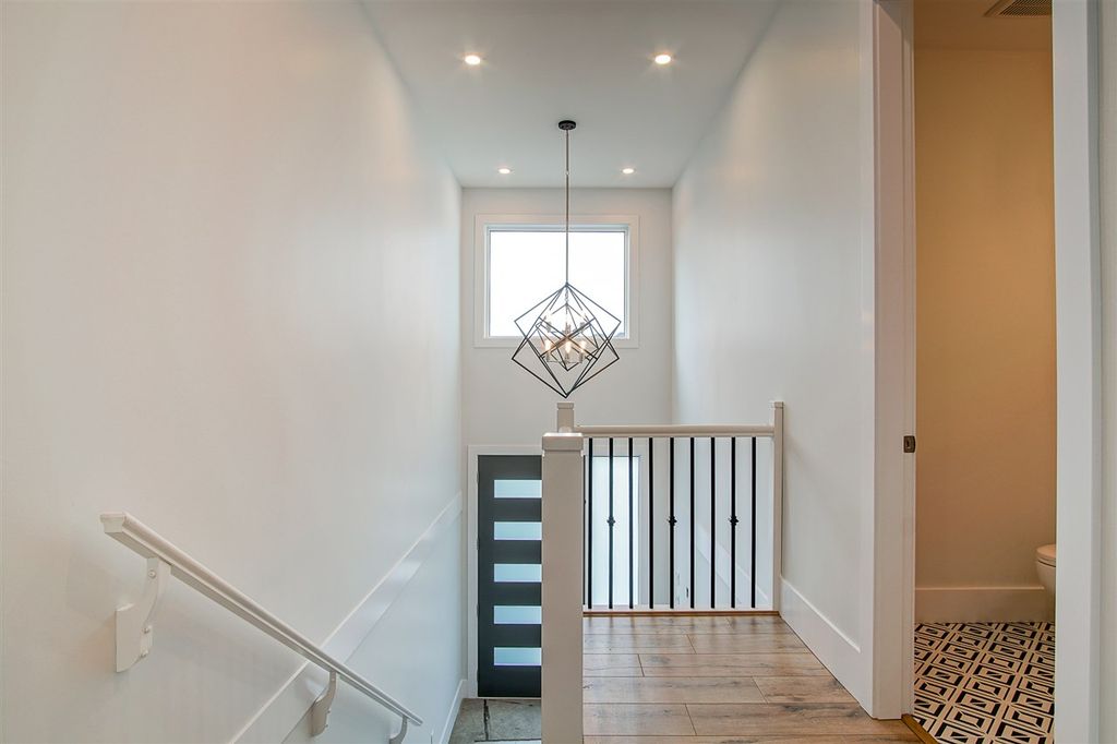 listing image 1107952720204336168