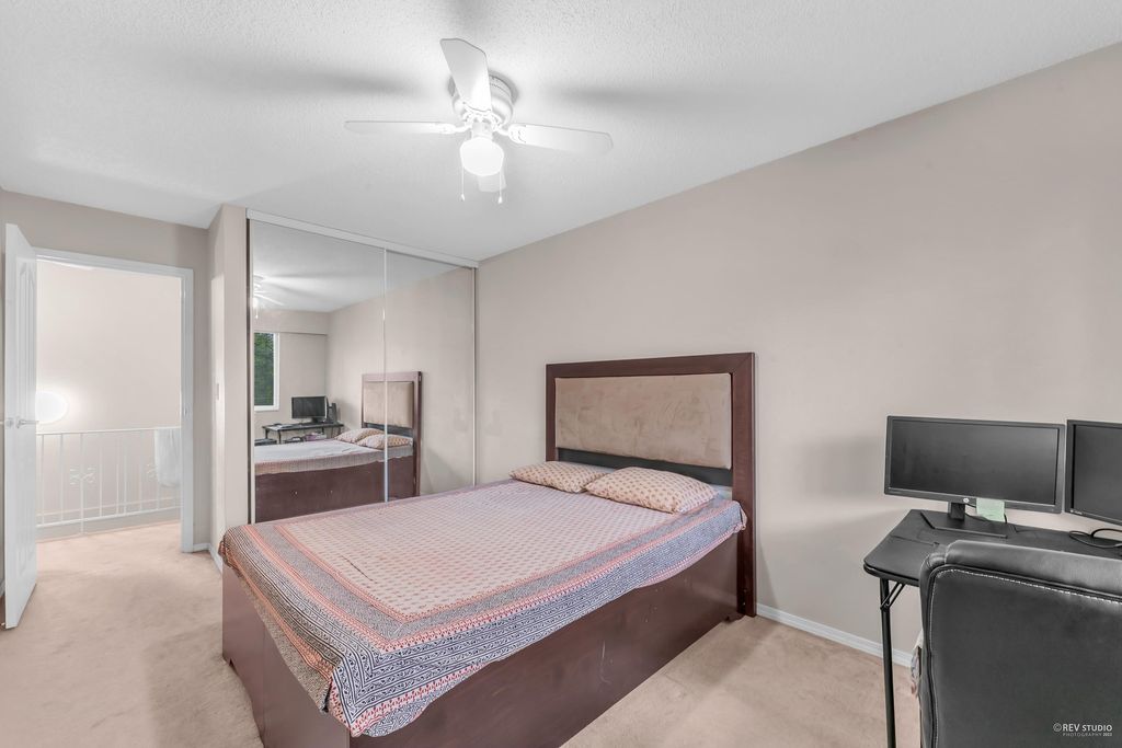 listing image 1102038619061974217