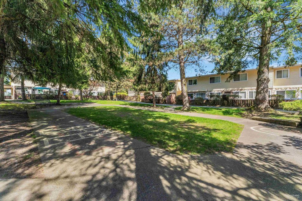 listing image 1102009515920806748