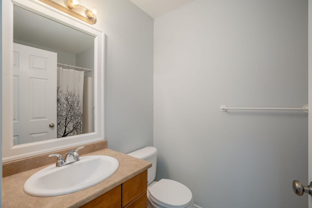 listing image 1107911505223305335