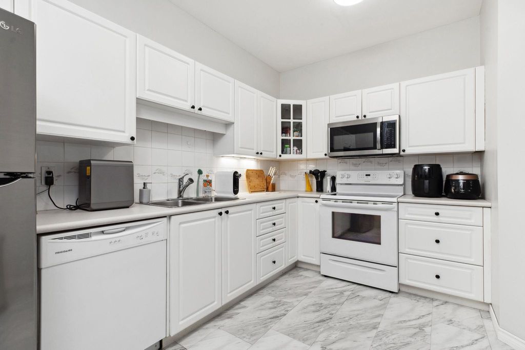 listing image 1108273676982311438