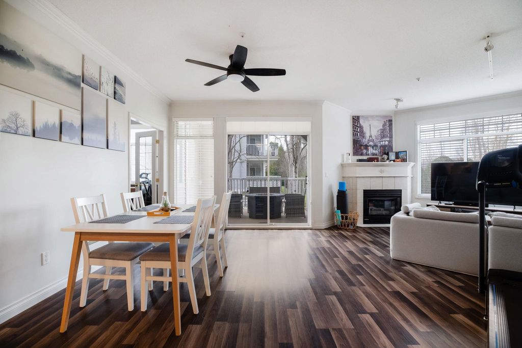 listing image 1102907691383467060