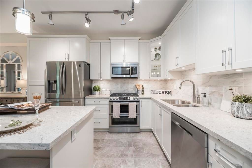 listing image 1107115950243795011