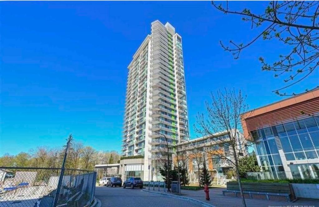 listing image 1100135067979589375