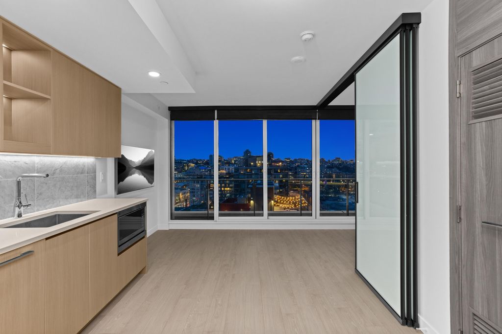 listing image 1100021912669250680