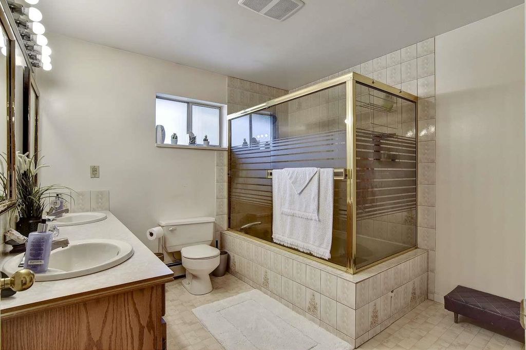 listing image 1101611115950085426