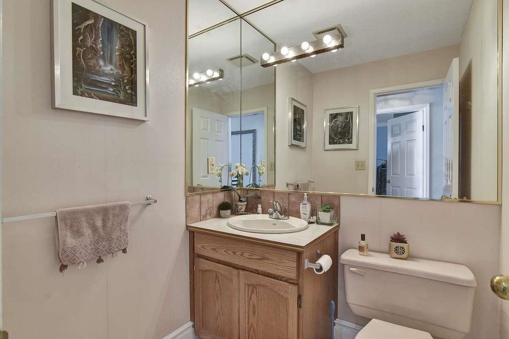 listing image 1102036072897552555