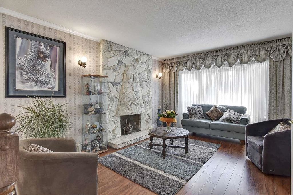 listing image 1100907230807377030