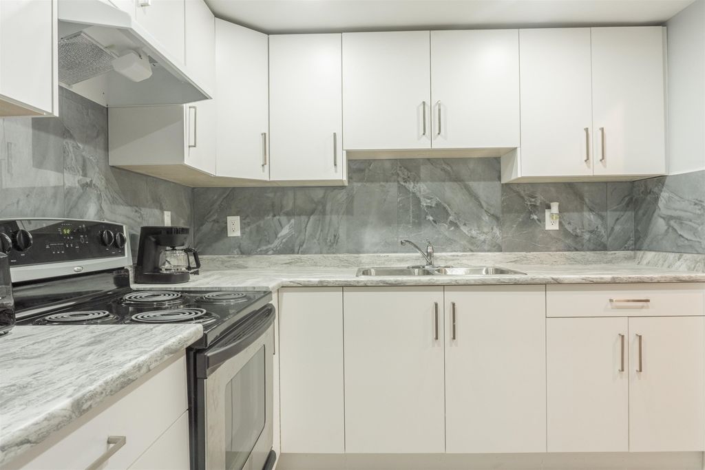 listing image 1107871495595392670
