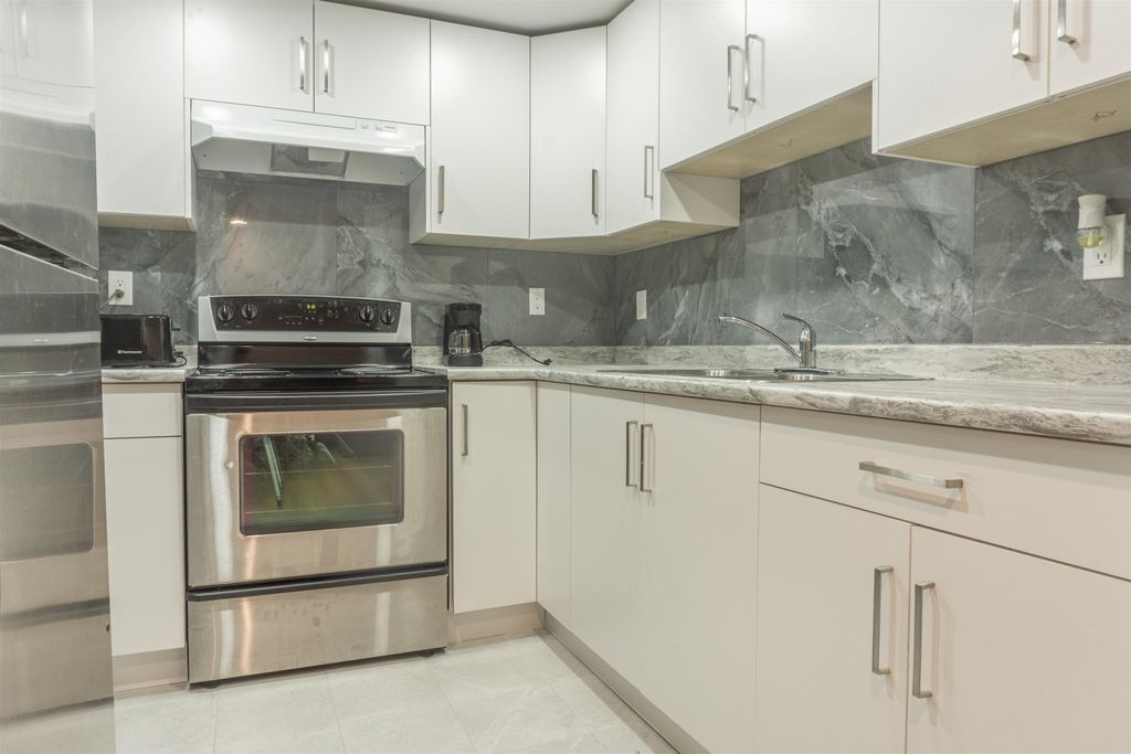 listing image 1108470543676174496