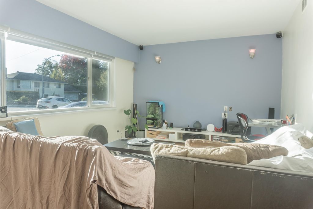 listing image 1107131136425719126