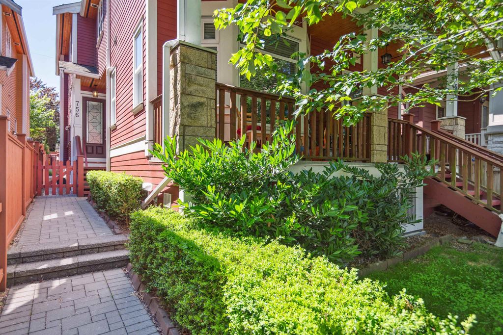 listing image 1106927378905431244