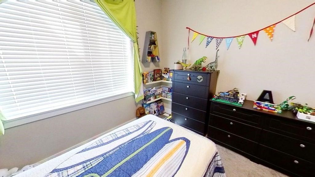 listing image 1103900015721727195
