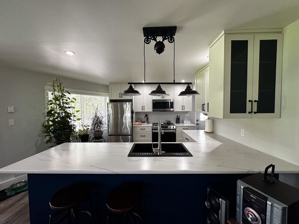 listing image 1106944821890137950