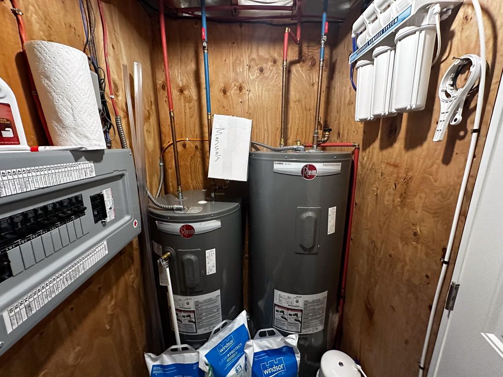 listing image 1100266191264390737