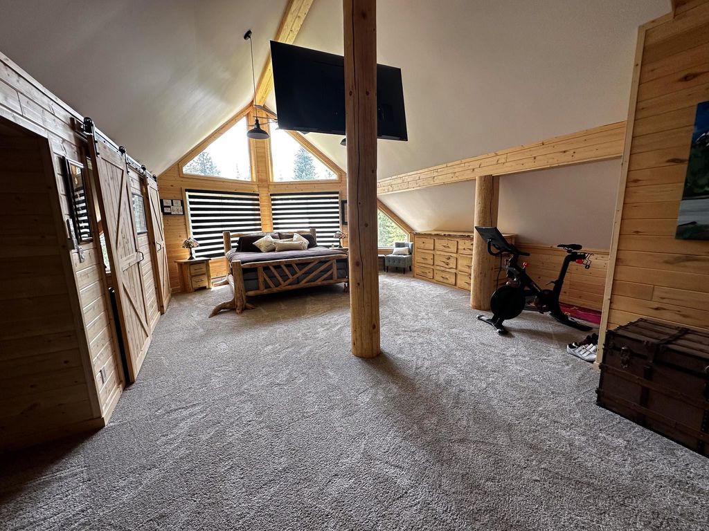 listing image 1104140696703117795