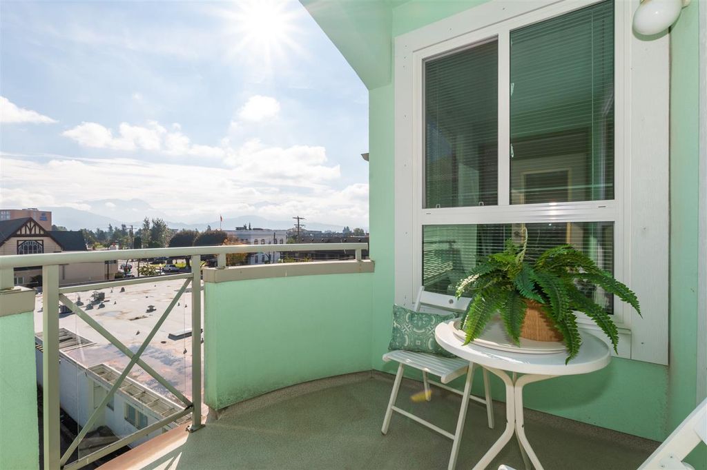 listing image 1109749015229768508