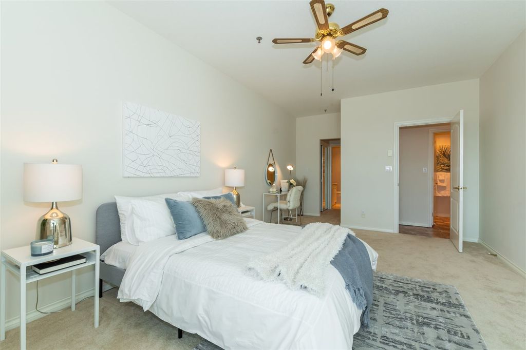 listing image 1105868423575378118