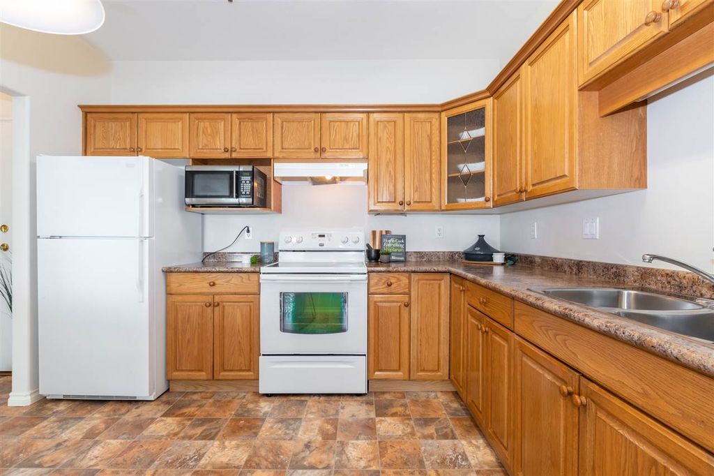 listing image 1109431749602012690