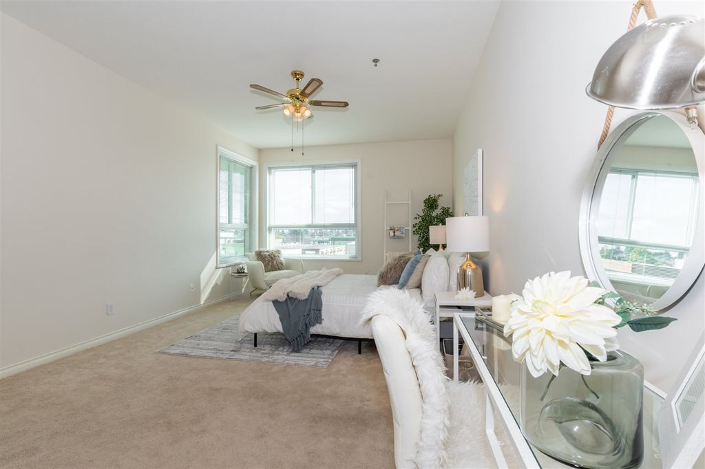 listing image 1108360475961056045