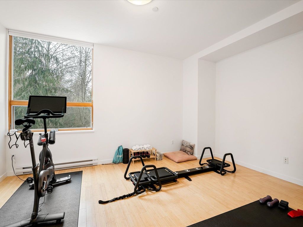 listing image 1102555328640521848
