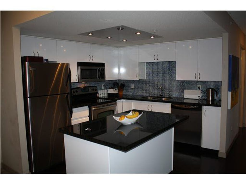 listing image 1109081894292772516