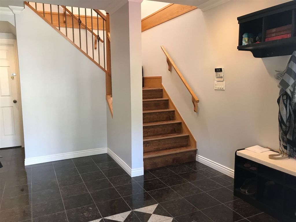 listing image 1109258656916115532