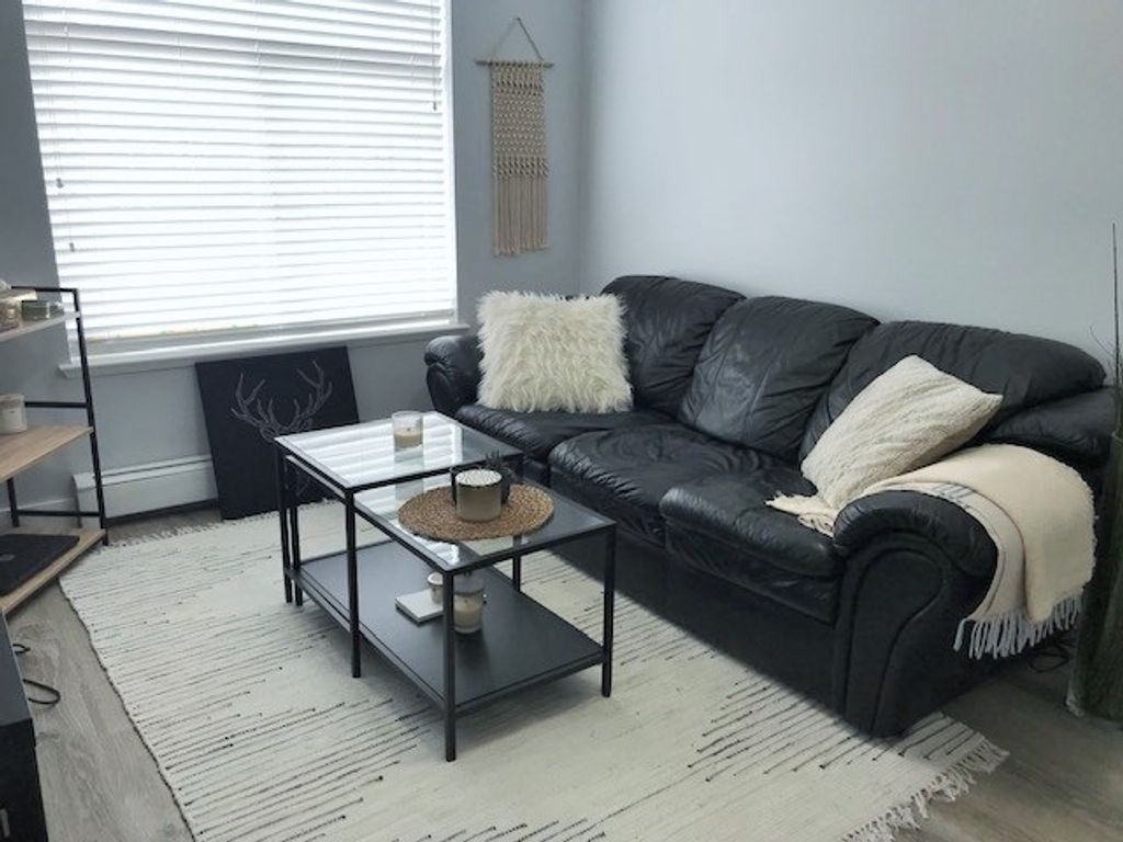 listing image 1108107851934548283