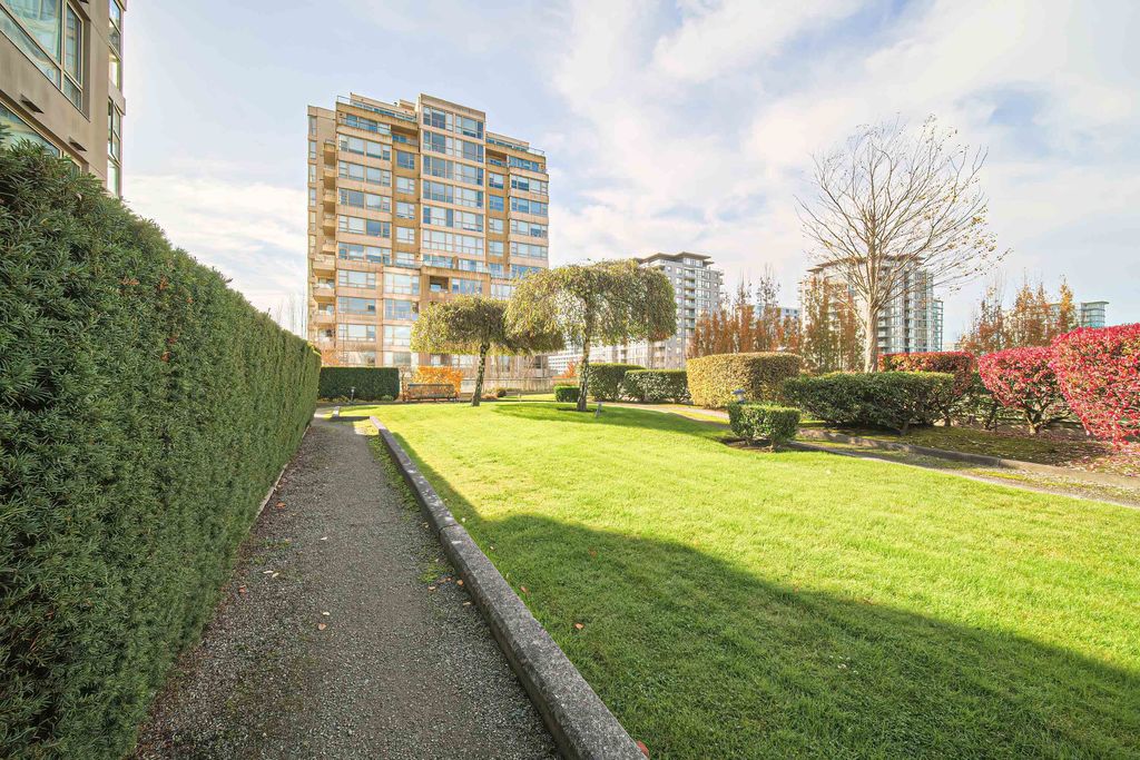 listing image 1107884589075181534