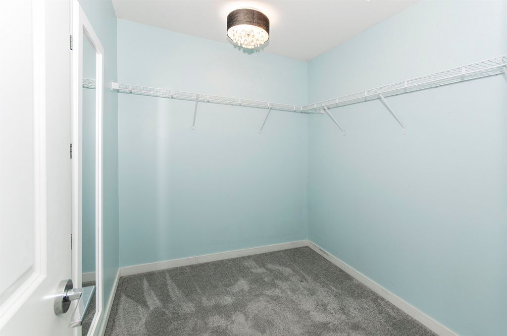 listing image 1106586170777356844