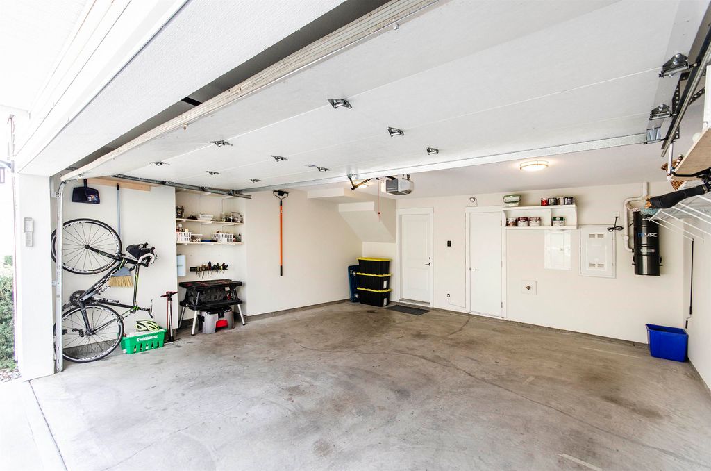 listing image 1108834686368390196