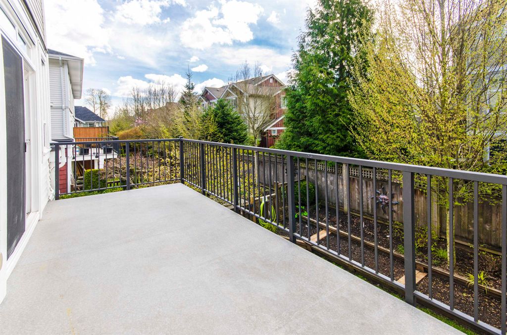 listing image 1103792668263708752