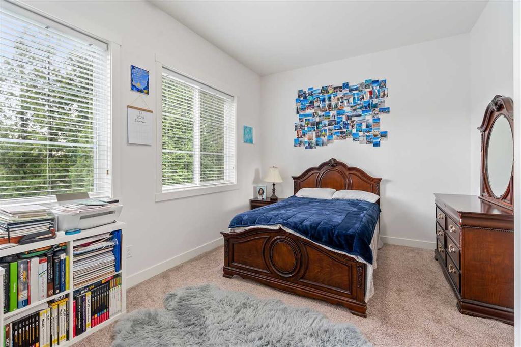 listing image 1100334694953276213