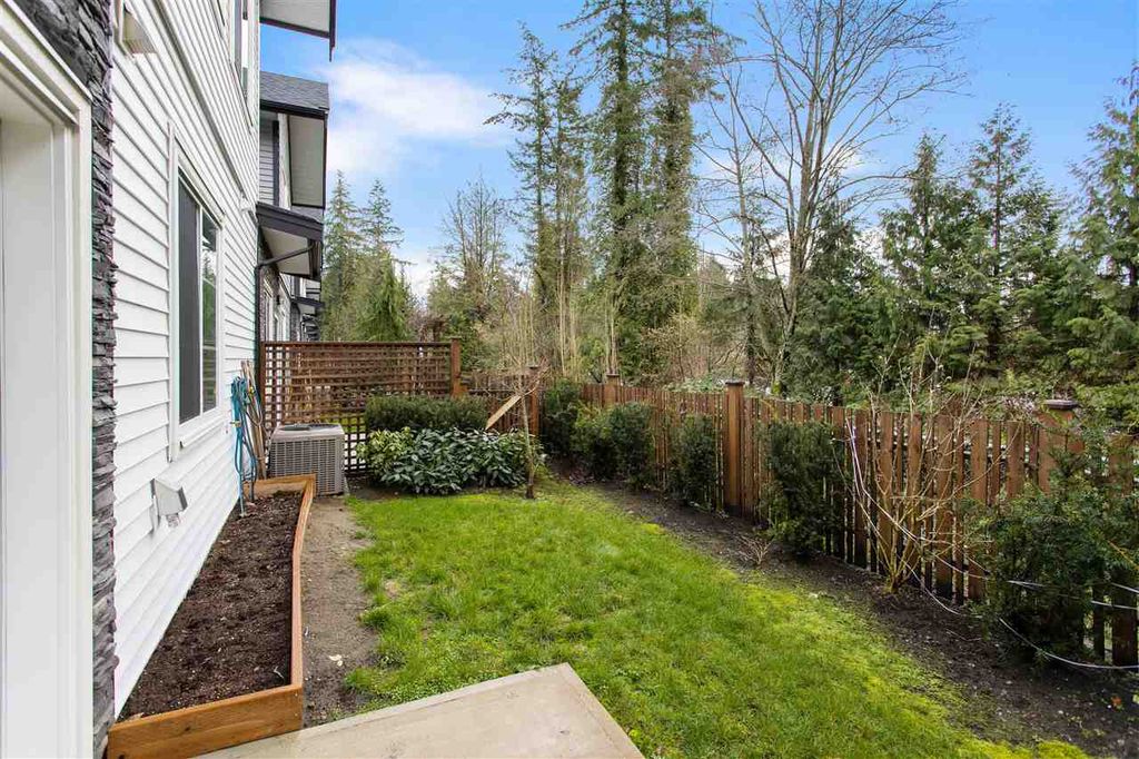 listing image 1100254923101161870