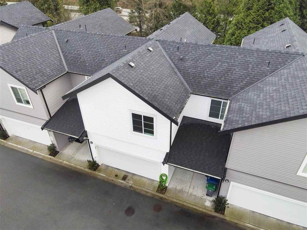 listing image 1102509962492444577