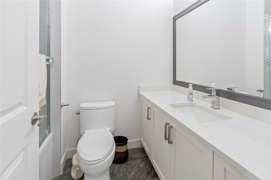 listing image 1105423642247967100
