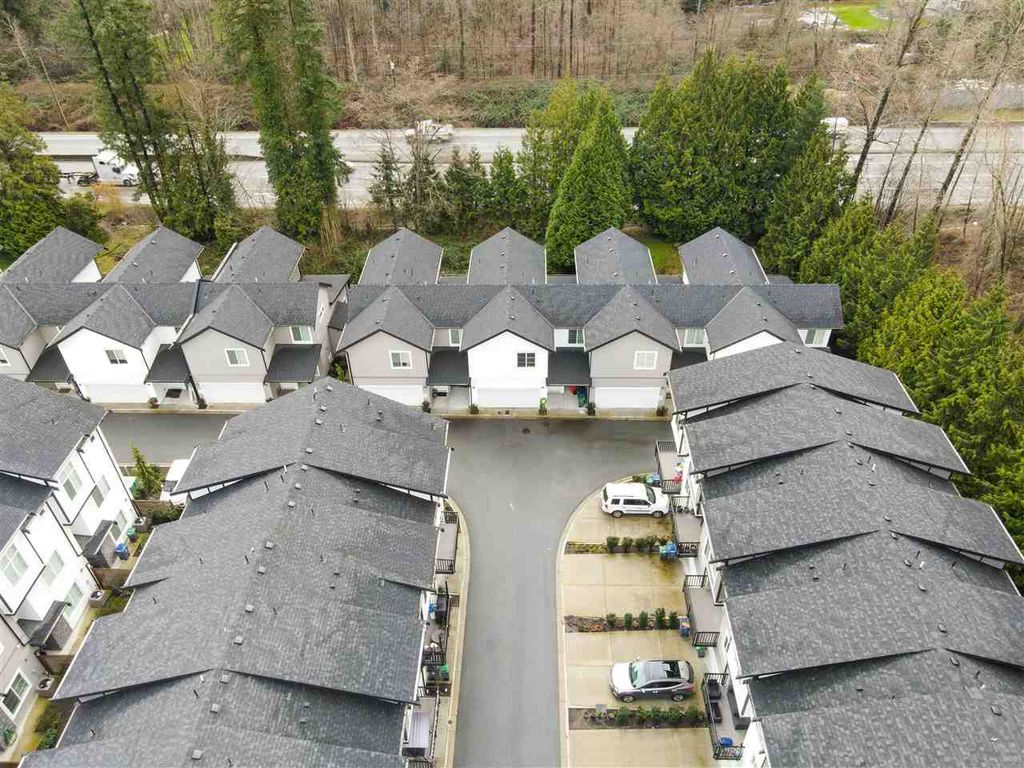 listing image 1105922192338495232