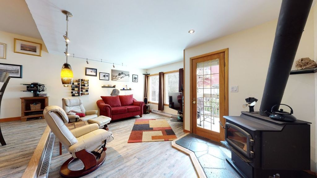 listing image 1105680157915124731