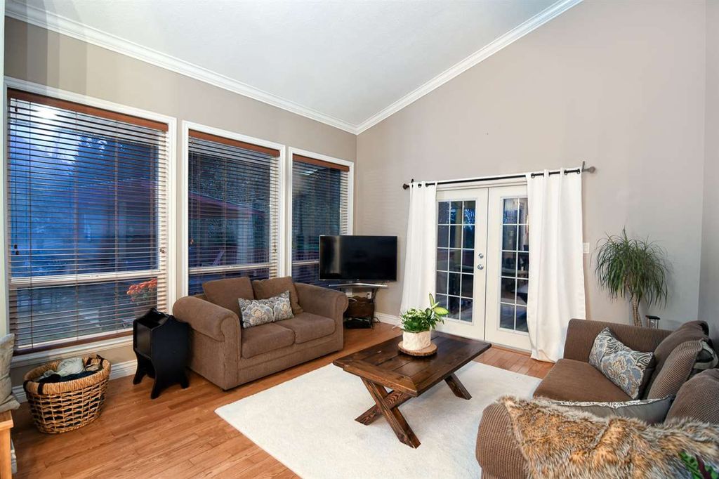 listing image 1106627378162610124