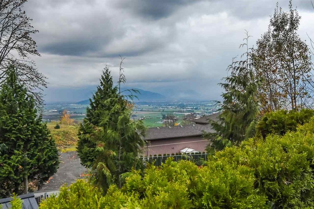 listing image 1107615463079776796