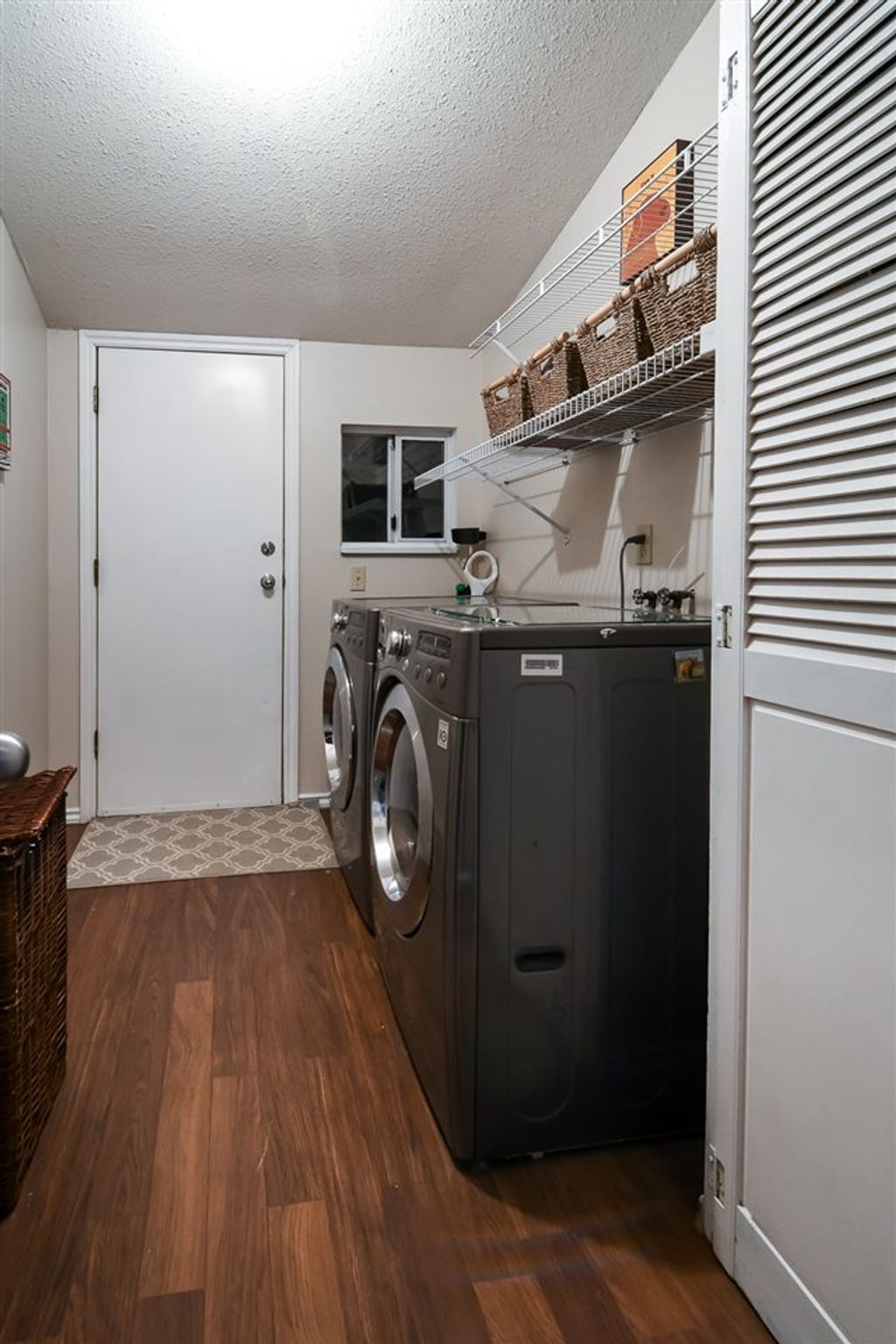 listing image 1106456549525315543