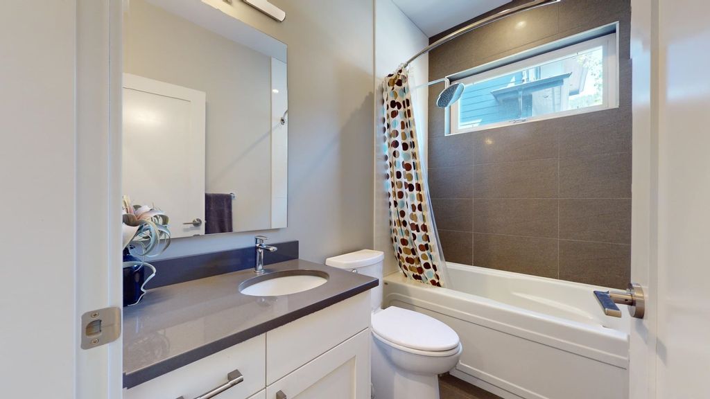 listing image 1101578454736817384