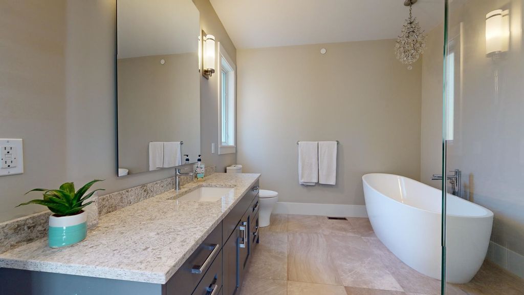 listing image 1108496444443482436